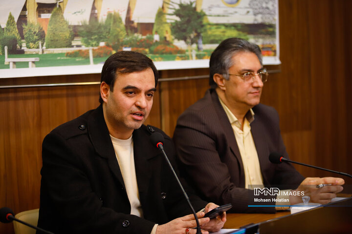 نشست هم‌‌اندیشی اصحاب رسانه اصفهان با مدیرکل ارتباطات و امور بین‌الملل شهرداری