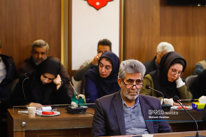 نشست هم‌‌اندیشی اصحاب رسانه اصفهان با مدیرکل ارتباطات و امور بین‌الملل شهرداری