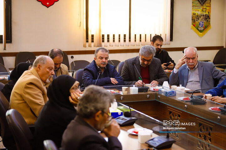نشست هم‌‌اندیشی اصحاب رسانه اصفهان با مدیرکل ارتباطات و امور بین‌الملل شهرداری