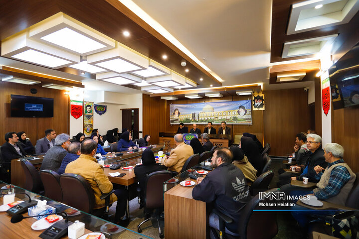 نشست هم‌‌اندیشی اصحاب رسانه اصفهان با مدیرکل ارتباطات و امور بین‌الملل شهرداری