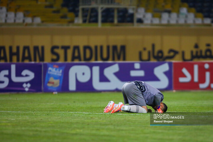 دیدار سپاهان گلگهر سیرجان