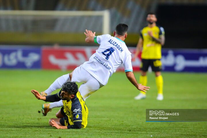 دیدار سپاهان گلگهر سیرجان