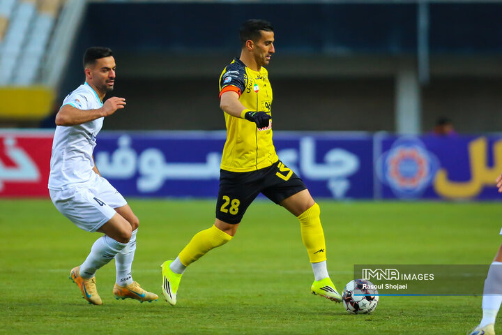 دیدار سپاهان گلگهر سیرجان