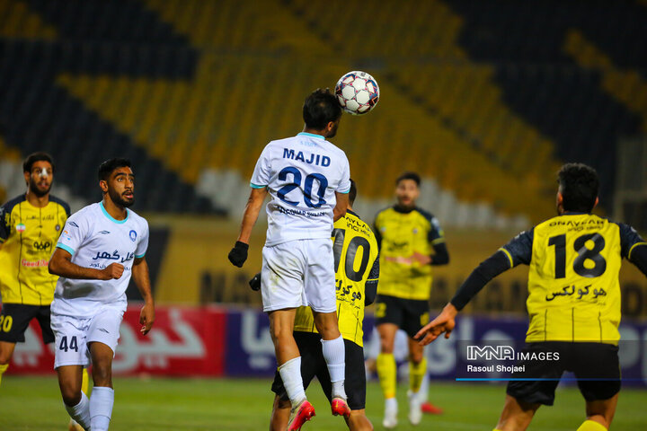 دیدار سپاهان گلگهر سیرجان