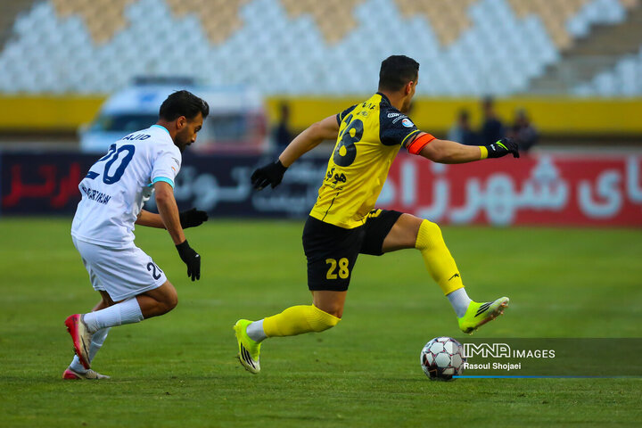 دیدار سپاهان گلگهر سیرجان