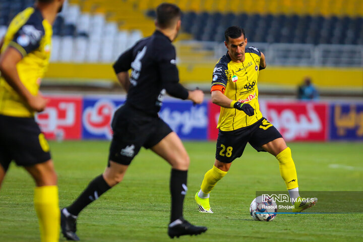 دیدار سپاهان گلگهر سیرجان