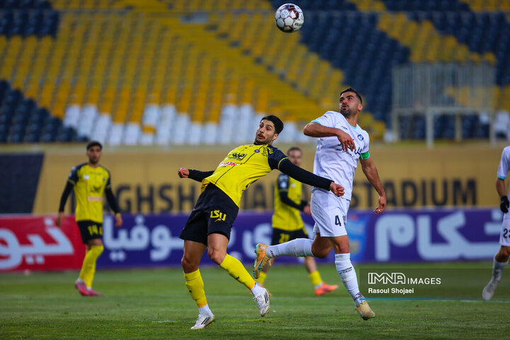 دیدار سپاهان گلگهر سیرجان