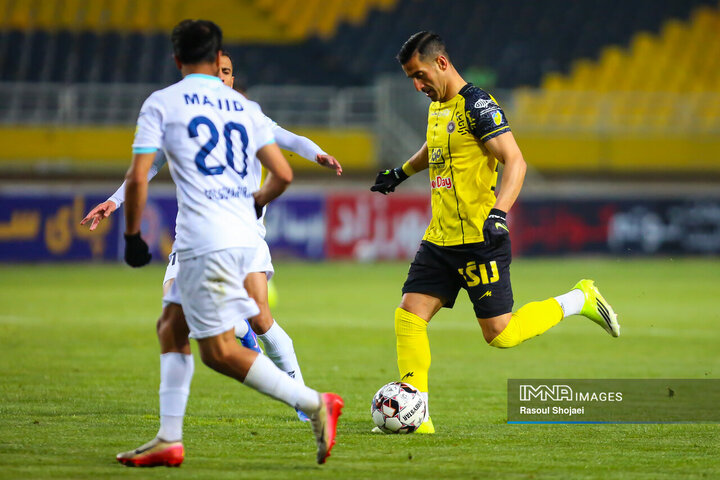 دیدار سپاهان گلگهر سیرجان