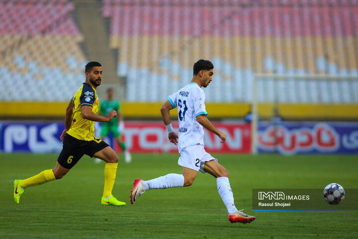 دیدار سپاهان گلگهر سیرجان