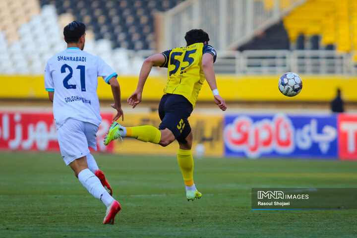 دیدار سپاهان گلگهر سیرجان