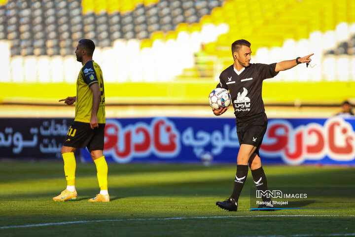 دیدار سپاهان گلگهر سیرجان