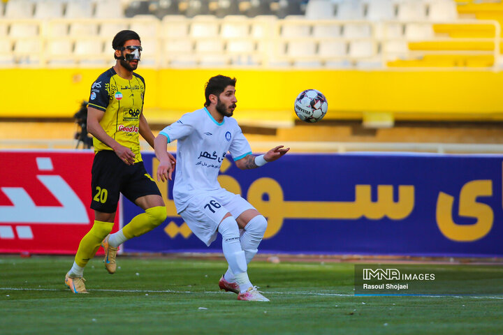 دیدار سپاهان گلگهر سیرجان