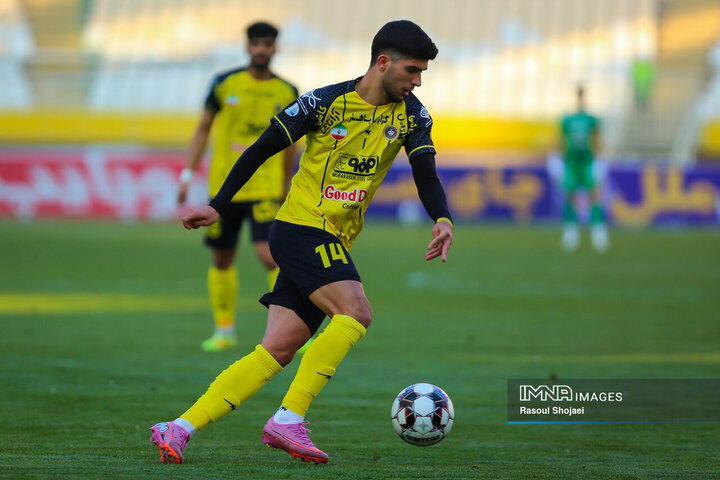 پخش زنده بازی سپاهان و تراکتور از تلویزیون + پخش آنلاین