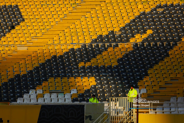 دیدار سپاهان گلگهر سیرجان