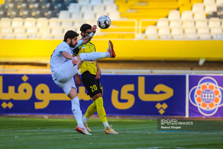 دیدار سپاهان گلگهر سیرجان