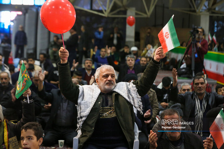 حرکت کاروان عظیم «منتظران ظهور» به جمکران