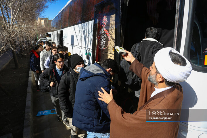 حرکت کاروان عظیم «منتظران ظهور» به جمکران