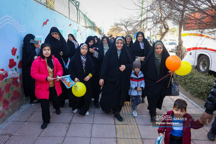 حرکت کاروان عظیم «منتظران ظهور» به جمکران