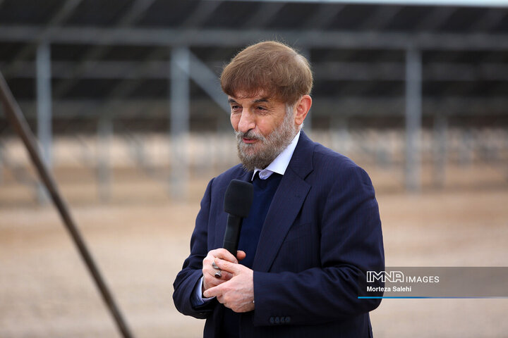 آیین بهره‌برداری از نیروگاه 8/5 مگاواتی در شهرک صنعتی مورچه خورت