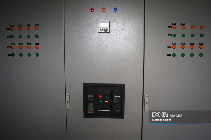 آیین بهره‌برداری از نیروگاه 8/5 مگاواتی در شهرک صنعتی مورچه خورت