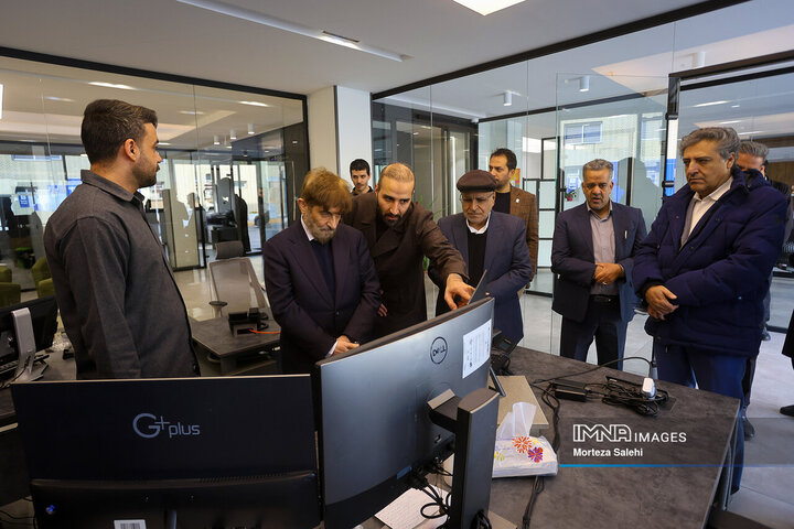 آیین بهره‌برداری از نیروگاه 8/5 مگاواتی در شهرک صنعتی مورچه خورت