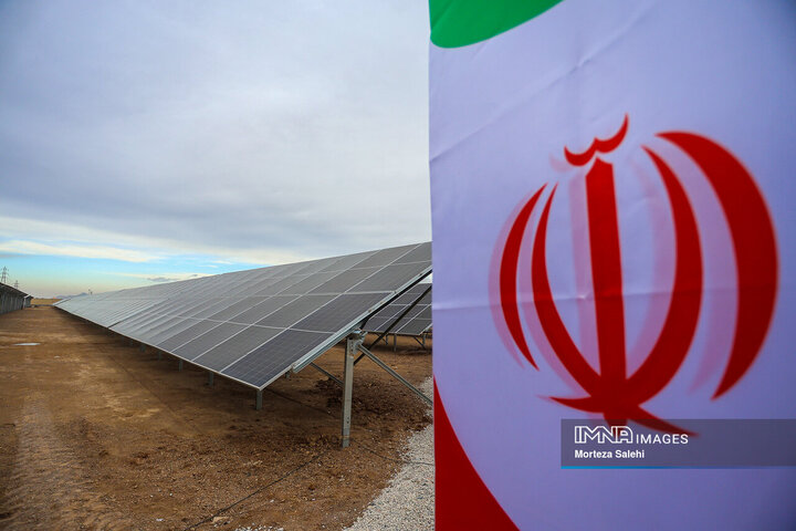 آیین بهره‌برداری از نیروگاه 8/5 مگاواتی در شهرک صنعتی مورچه خورت