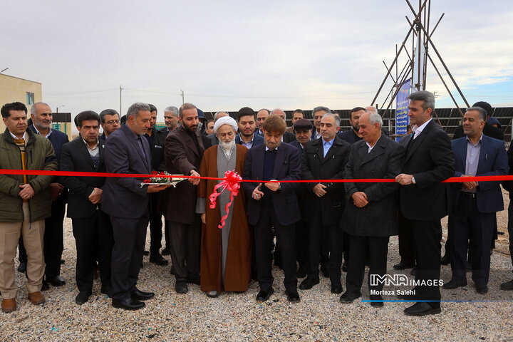 آیین بهره‌برداری از نیروگاه 8/5 مگاواتی در شهرک صنعتی مورچه خورت