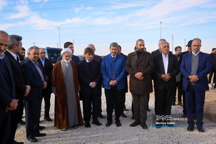 آیین بهره‌برداری از نیروگاه 8/5 مگاواتی در شهرک صنعتی مورچه خورت