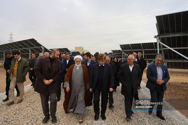 آیین بهره‌برداری از نیروگاه 8/5 مگاواتی در شهرک صنعتی مورچه خورت
