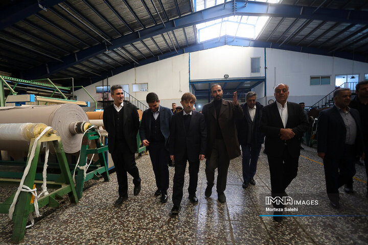 آیین بهره‌برداری از نیروگاه 8/5 مگاواتی در شهرک صنعتی مورچه خورت