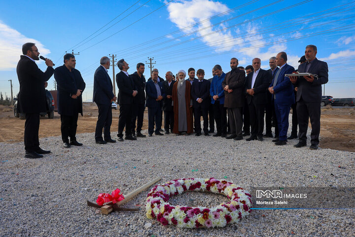 آیین بهره‌برداری از نیروگاه 8/5 مگاواتی در شهرک صنعتی مورچه خورت