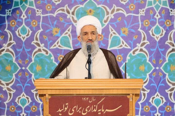 مسئولین حوزه دیپلماسی زیر بار صلح تحمیلی نروند /سپاه وبسیج خط مقدم مبارزه با تروریست هستند