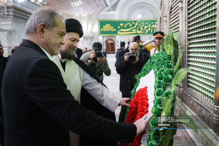 تجدید میثاق هیئت دولت با آرمان‌های امام راحل و شهدای انقلاب اسلامی