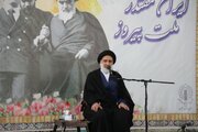 جمهوری اسلامی ایران با وجود فشارهای مستمر، استقلال خود را حفظ کرده است