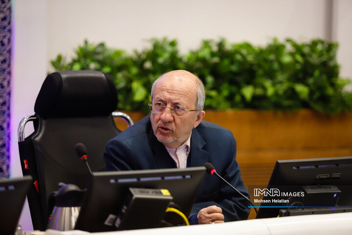 عباس حاج رسولی ها رئیس کمیسیون اقتصادی، سرمایه گذاری و گردشگری شورای اسلامی شهر