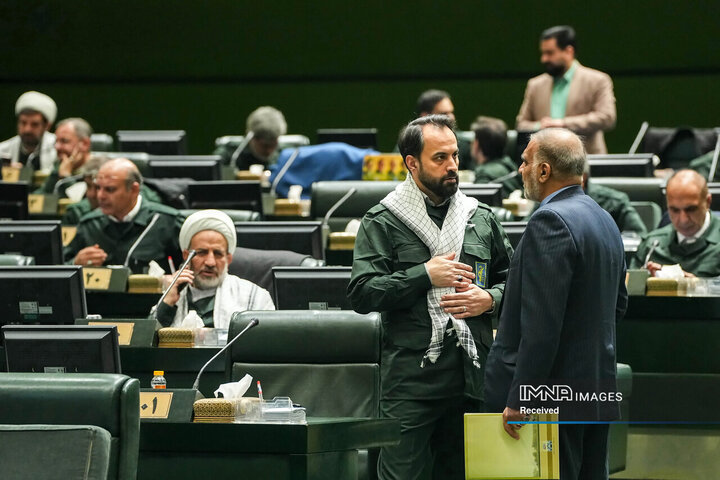 اعلام حمایت نمایندگان مجلس شورای اسلامی از سپاه پاسداران