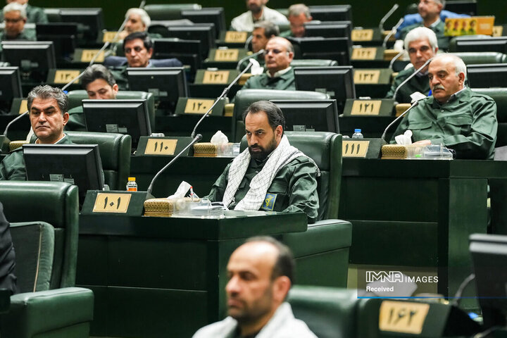 اعلام حمایت نمایندگان مجلس شورای اسلامی از سپاه پاسداران