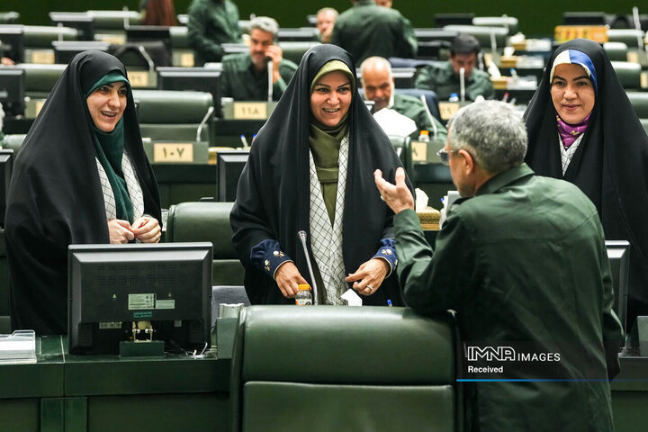 اعلام حمایت نمایندگان مجلس شورای اسلامی از سپاه پاسداران