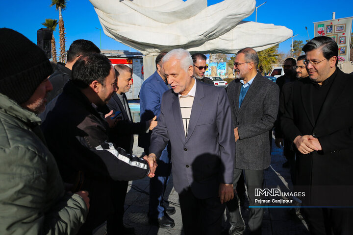 آغاز جشن‌های پیروزی انقلاب اسلامی در اصفهان