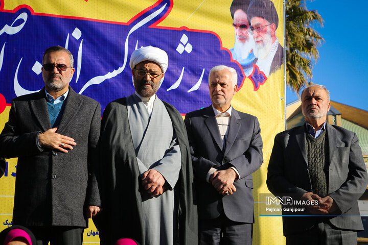 آغاز جشن‌های پیروزی انقلاب اسلامی در اصفهان