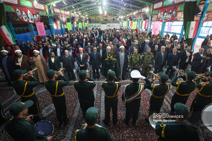 آغاز جشن‌های پیروزی انقلاب اسلامی در اصفهان