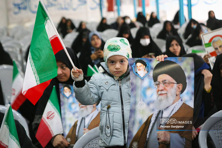 آغاز جشن‌های پیروزی انقلاب اسلامی در اصفهان