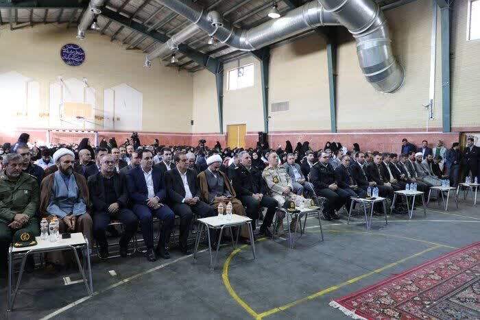 انقلاب اسلامی تحولی بزرگ و برگرفته از آموزههای ناب محمدی بود