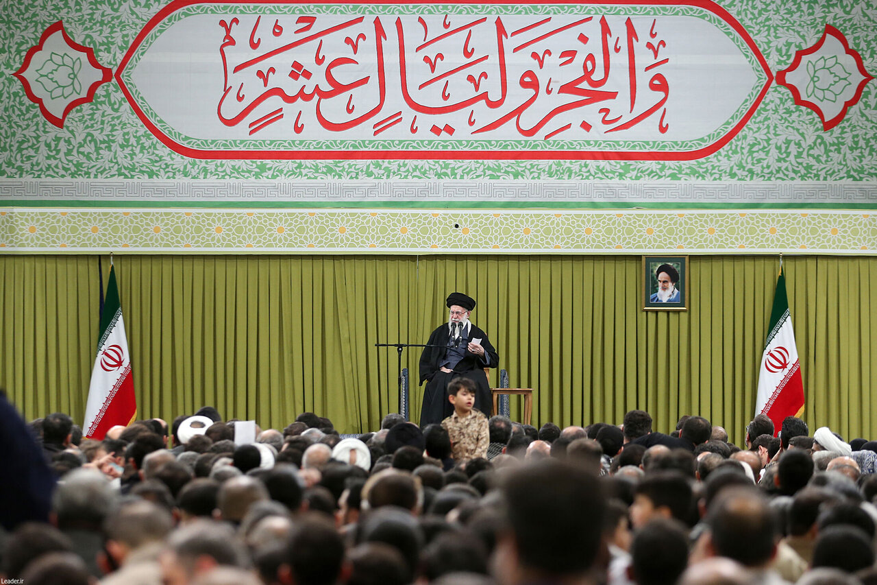 Leader warns of regional war in case of any US aggression