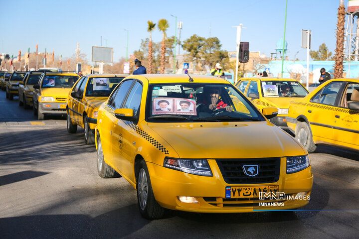 رژه تاکسیرانان اصفهان به مناسب آغاز دهه فجر