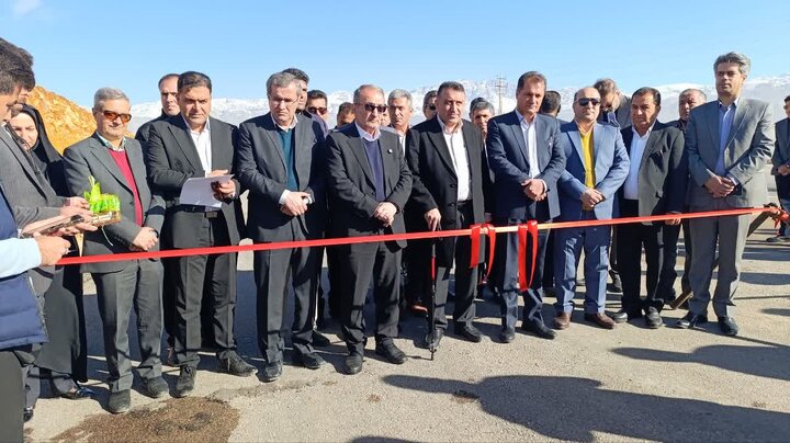 افتتاح و کلنگ‌زنی ۱۱۲ پروژه عمرانی در شهرستان بویراحمد همزمان با دهه فجر