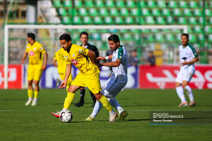 بیانیه فجر علیه ذوب‌آهن: بازیکن غیر مجاز داشتید بازی باید ۳ بر صفر شود