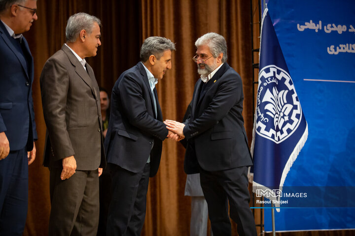 آیین تکریم و معارفه رئیس دانشگاه صنعتی اصفهان