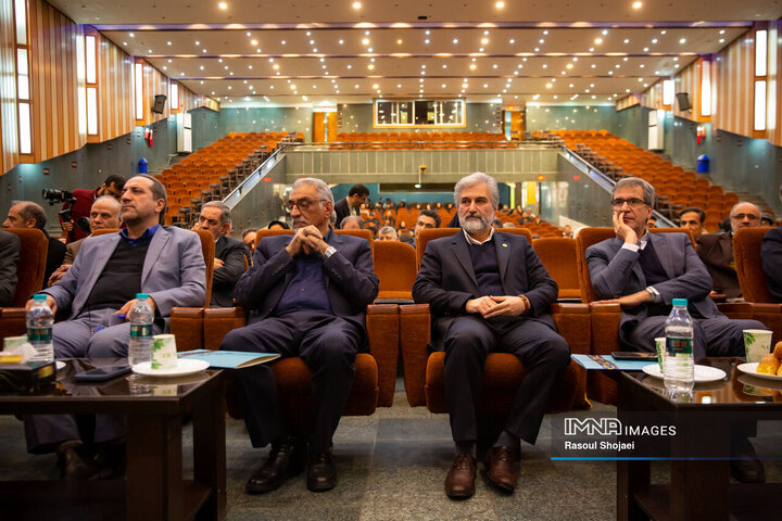 آیین تکریم و معارفه رئیس دانشگاه صنعتی اصفهان