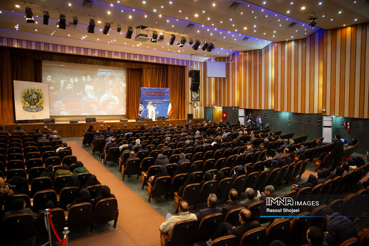 آیین تکریم و معارفه رئیس دانشگاه صنعتی اصفهان